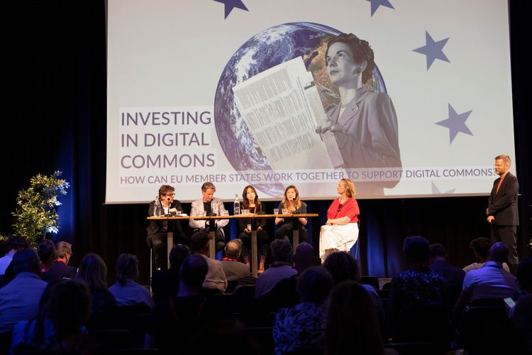 Investeren in digitale commons PublicSpaces Conferentie